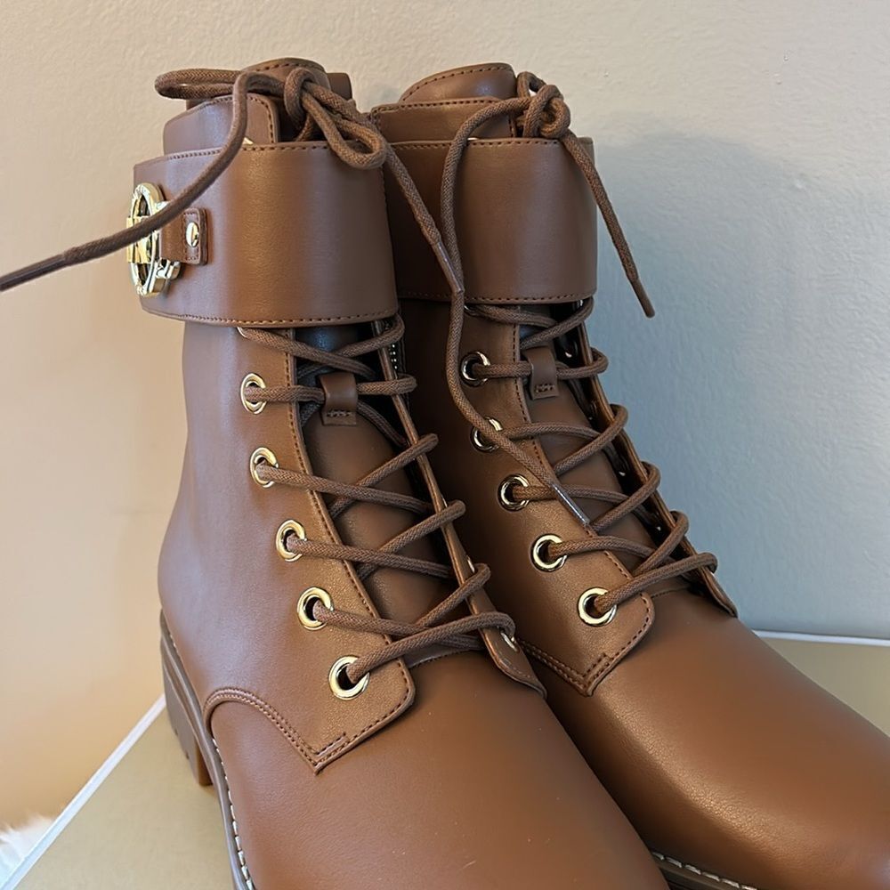 NWB Michael Kors Women's Rory Lace-Up Signature Strap Ankle Booties- Size 9 - Picture 10 of 11